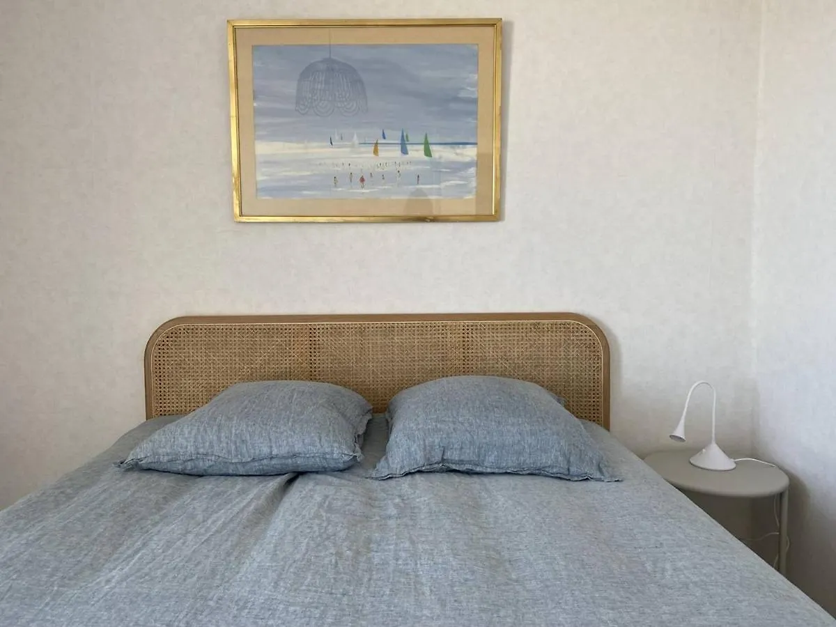 Appartement Avec Wifi Et Vue Mer, Plage De Trestraou A Perros-Guirec - Fr-1-368-384